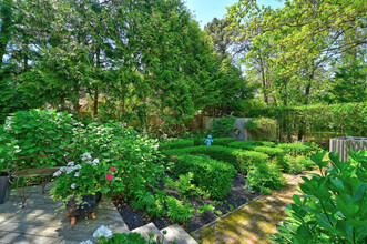 22 Maidstone Ln in East Hampton, NY - Building Photo - Building Photo