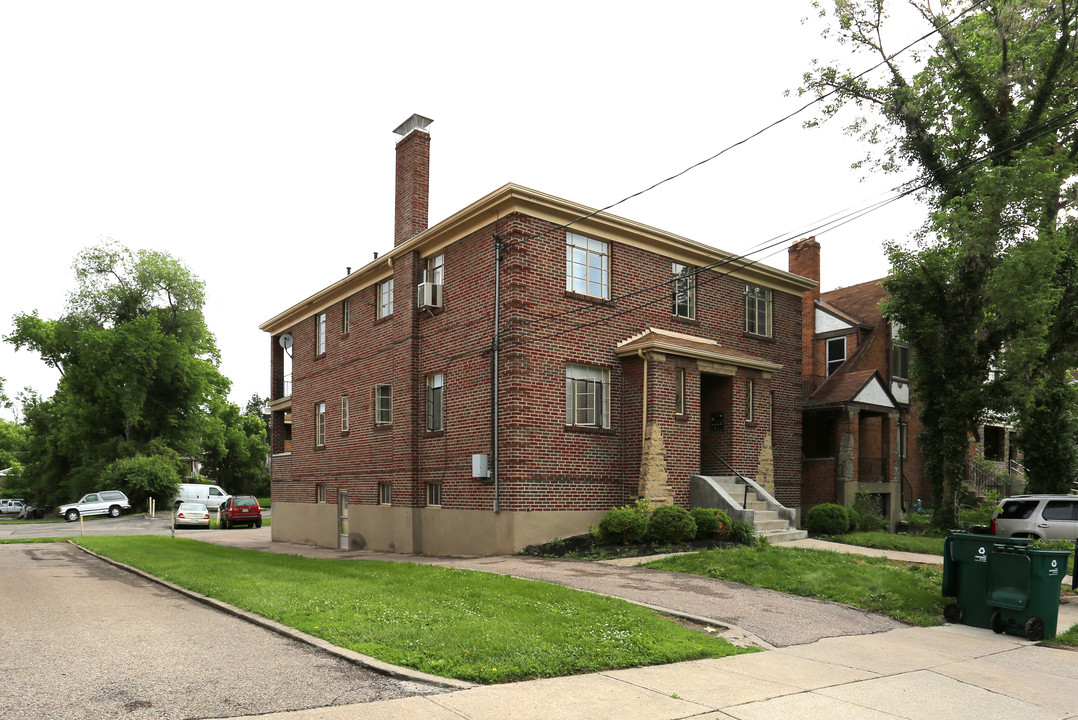 Ideal Apartments in Cincinnati, OH - Building Photo