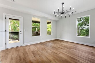 1016 Welch St SW in Atlanta, GA - Building Photo - Building Photo