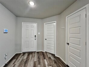 613 Mayfield Dr in Cleburne, TX - Building Photo - Building Photo