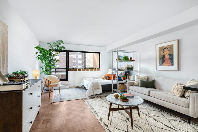 200 East 87th Street in New York, NY - Building Photo - Interior Photo