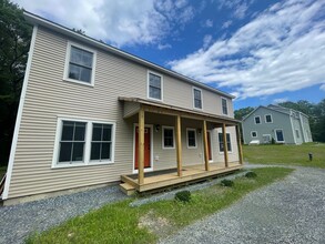 2247 E Woodstock Rd in Woodstock, VT - Building Photo - Building Photo