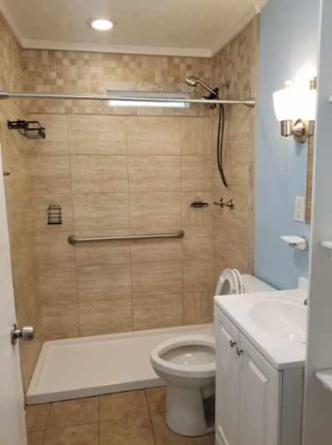 326 Hummingbird Ln in Lexington, KY - Building Photo - Building Photo