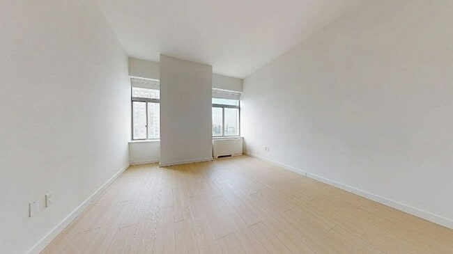 Washington Street, Unit 19D in New York, NY - Building Photo - Building Photo