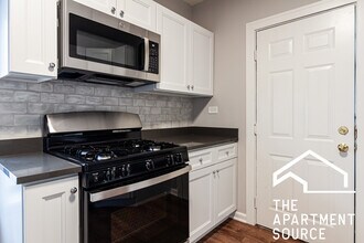 5740 N Winthrop Ave in Chicago, IL - Building Photo - Building Photo