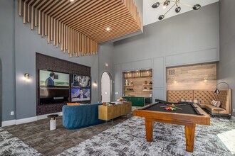 Lenox Grand West in Katy, TX - Foto de edificio - Interior Photo
