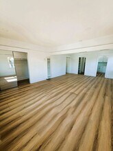 1173 E Broadway in Long Beach, CA - Foto de edificio - Building Photo