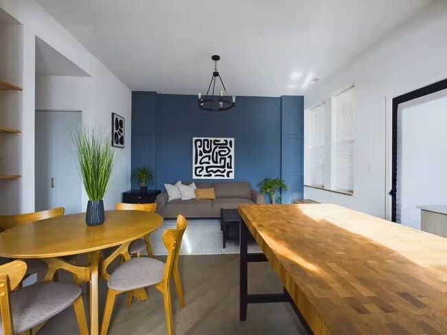 841 N Mozart St in Chicago, IL - Foto de edificio - Building Photo