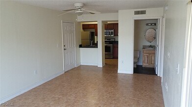 3419 Winkler Ave in Ft. Myers, FL - Building Photo - Building Photo