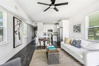 3011 Wall Blvd in New Orleans, LA - Building Photo - Building Photo
