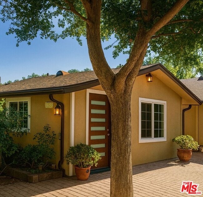 property at 5240 Buffalo Ave