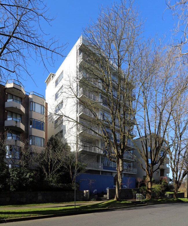 Lagoon Terrace in Vancouver, BC - Building Photo - Building Photo