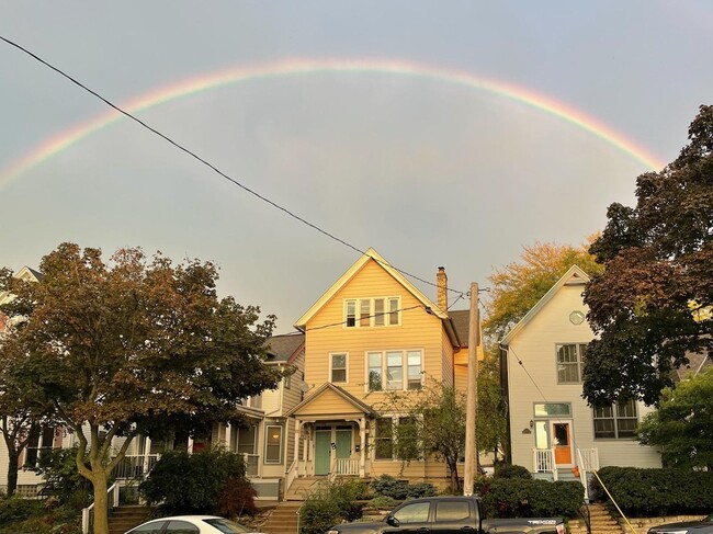property at 1672 N Astor St
