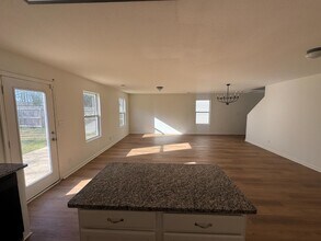 172 Cloverbrook Dr in Harvest, AL - Building Photo - Building Photo