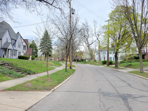 18323 Newell Rd in Shaker Heights, OH - Building Photo - Building Photo