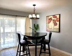 4601 Carmen Ave, Unit 1604 in Rancho Viejo, TX - Foto de edificio - Building Photo