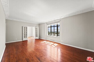 1314 Hayworth Ave in West Hollywood, CA - Building Photo - Building Photo