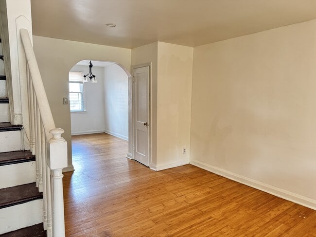 property at 2019 Harman Ave