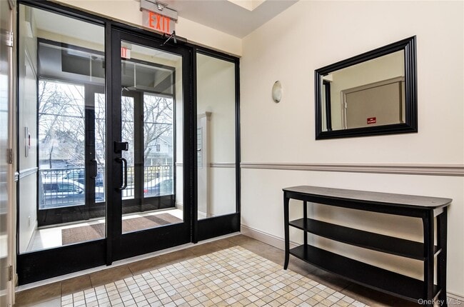 30 Elm Pl in Rye, NY - Building Photo - Building Photo