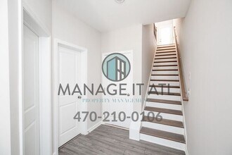 2236 Pale Hawthorn St in Buford, GA - Building Photo - Building Photo