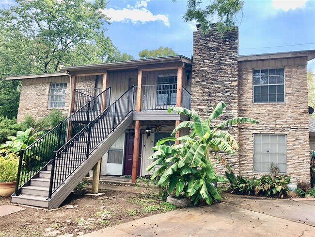 property at 3108 Glen Ora St
