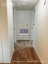 7330 Willow Lake Way in Sacramento, CA - Building Photo - Building Photo