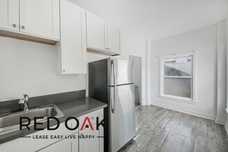 5611 Carlton Way in Los Angeles, CA - Building Photo - Building Photo