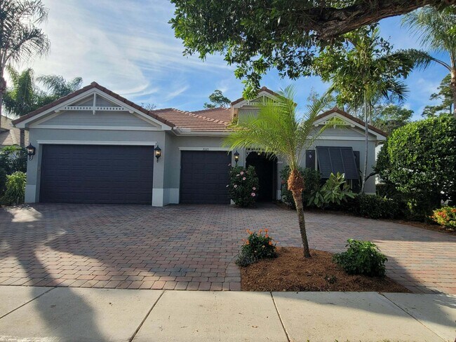 property at 9335 Plantation Estates Dr
