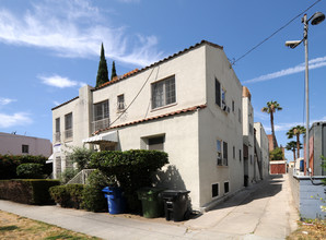 1315-1317 N Catalina St in Los Angeles, CA - Foto de edificio - Building Photo