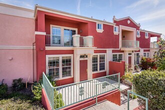 903 Lawrence Dr, Unit 903 Lawrence in San Luis Obispo, CA - Building Photo - Building Photo