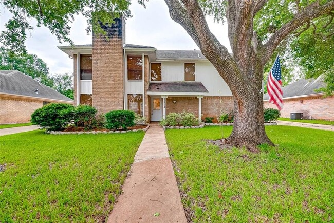 2714 Green Fields Dr in Sugar Land, TX - Building Photo - Building Photo