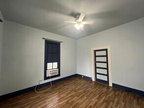 213 Cadwallader St in San Antonio, TX - Building Photo - Building Photo