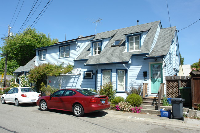 1401-1403 Acton Crescent in Berkeley, CA - Building Photo - Building Photo