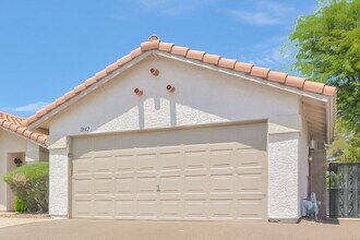 1842 Adonis Ave in Henderson, NV - Building Photo - Building Photo