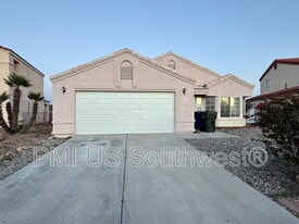 2374 Acoma Dr in Bullhead City, AZ - Building Photo