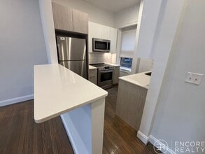 19 Queensberry St in Boston, MA - Building Photo - Building Photo