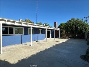 7827 Maynard Ave in Los Angeles, CA - Foto de edificio - Building Photo