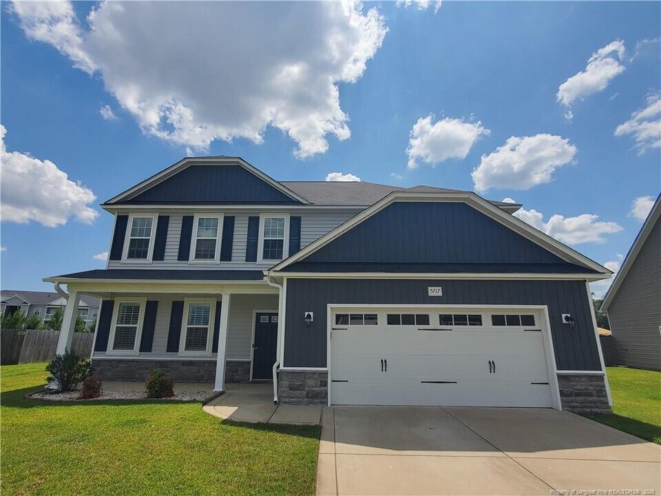 5717 Pondhaven Dr in Fayetteville, NC - Building Photo