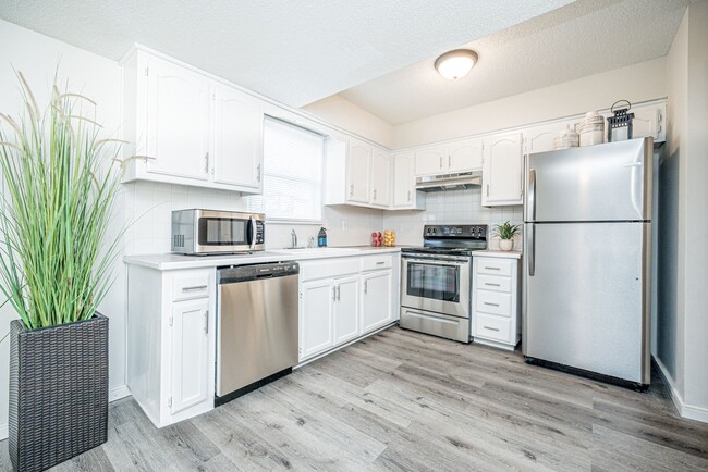 property at 207 W 89 Terrace