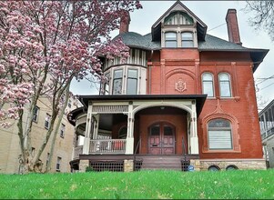2331 Park Ave in Cincinnati, OH - Building Photo - Building Photo