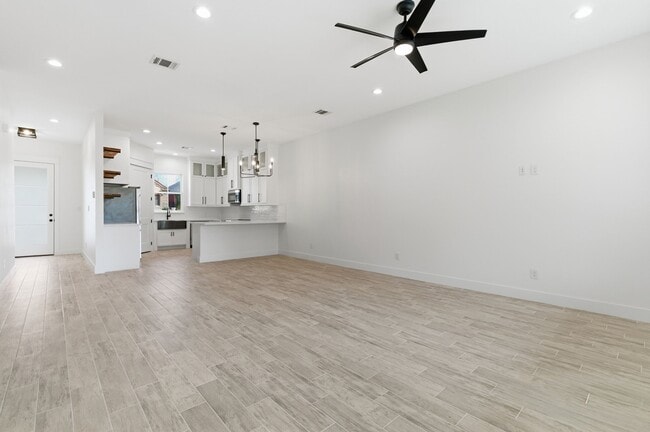 3515 Country Club Blvd in Montgomery, TX - Building Photo - Building Photo