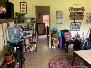 1825 NE 26th Ave-Unit -2 in Fort Lauderdale, FL - Foto de edificio - Building Photo