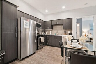 3639 Haven Ave in Menlo Park, CA - Foto de edificio - Building Photo