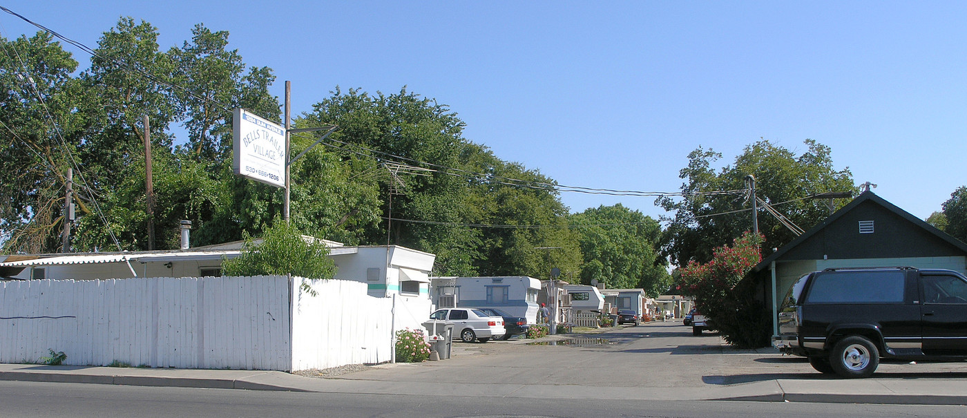 1224 E Gum Ave in Woodland, CA - Building Photo