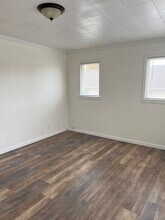 1876 Leroy St-Unit -1876 in Klamath Falls, OR - Building Photo - Building Photo