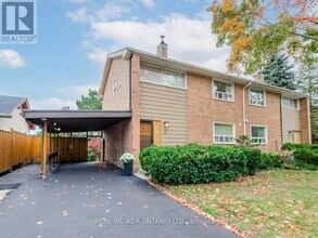 17 Redwing Pl in Toronto, ON - Building Photo - Building Photo