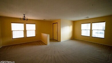 5028 Stumbling Colt Ct in Las Vegas, NV - Building Photo - Building Photo