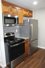 4805 Toledo Ct in Louisville, KY - Foto de edificio - Building Photo