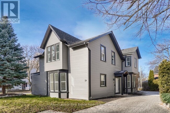 property at 39 Welland Ave