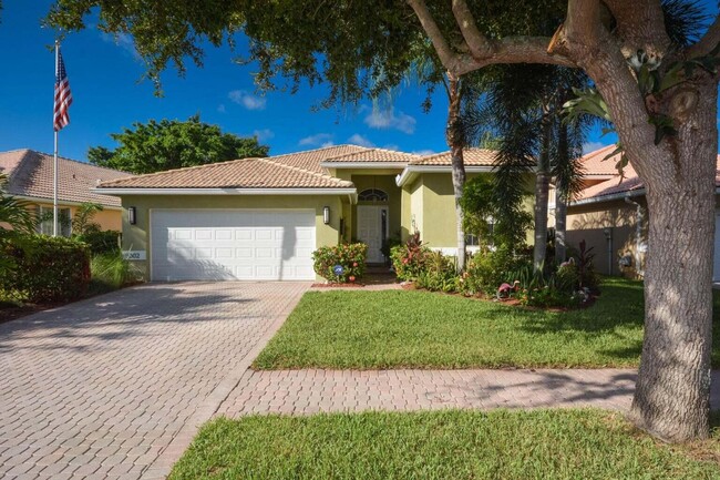 property at 5302 Grande Palm Cir